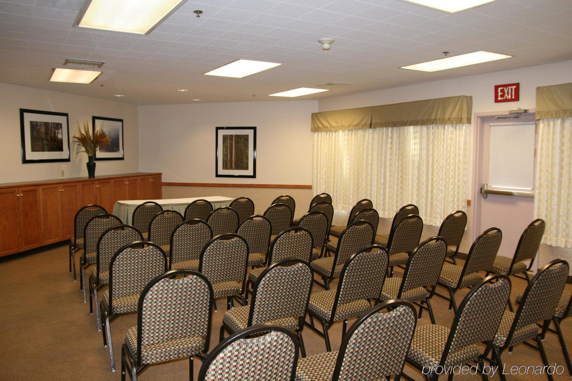 Holiday Inn Express Hotel & Suites Arcata/Eureka-Airport Area By Ihg McKinleyville Facilities photo