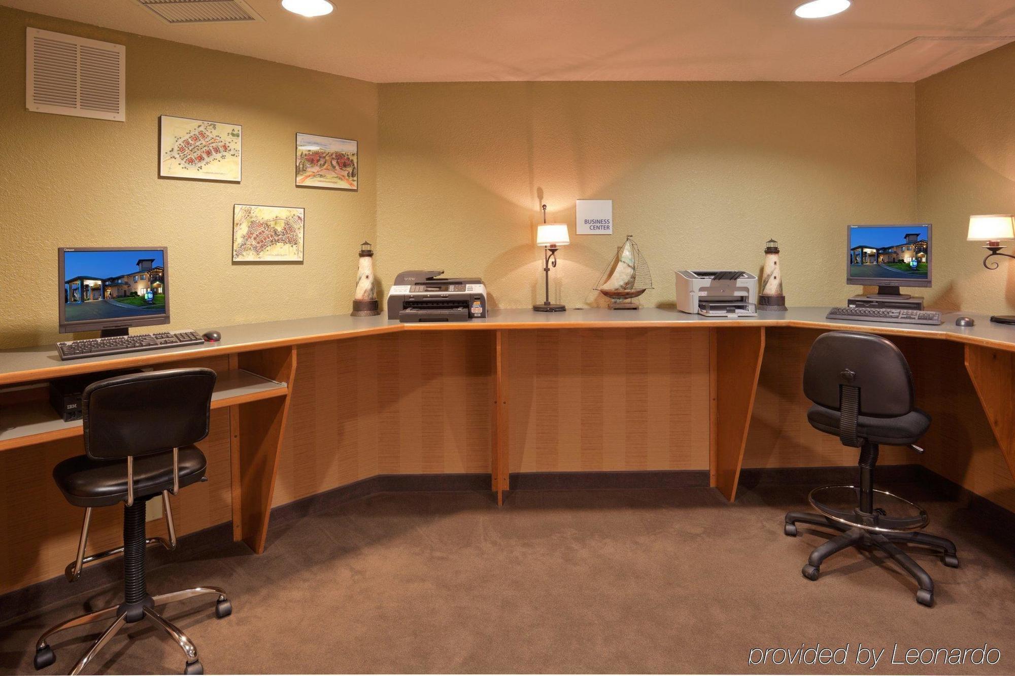 Holiday Inn Express Hotel & Suites Arcata/Eureka-Airport Area By Ihg McKinleyville Facilities photo